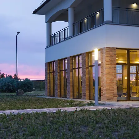 Hotel Family-hotel Balástya